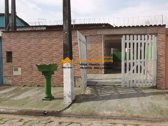 #568 - Casa para  em Mongaguá - SP
