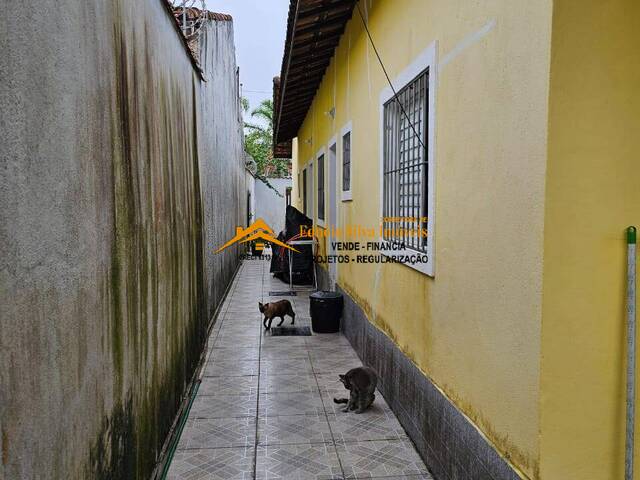 #825 - Casa para Venda em Mongaguá - SP
