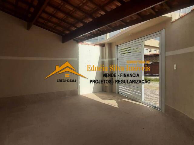 #826 - Casa para Venda em Mongaguá - SP