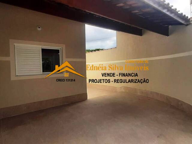 #827 - Casa para Venda em Mongaguá - SP