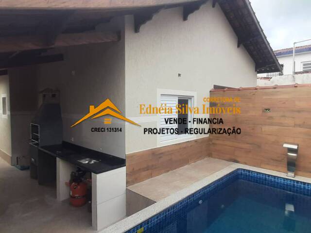 #827 - Casa para Venda em Mongaguá - SP